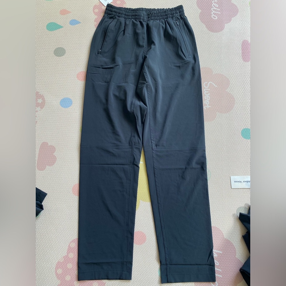 NWT Outdoor Voices black Zephyr 26” joggers in Black. 3 pockets. Multiple Sizes